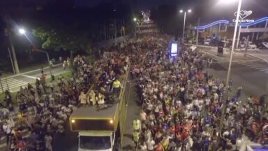 Em SP, fiéis celebram a vitória de Cristo em caminhada