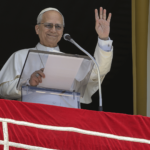 Papa: anunciar a Páscoa é dar nova voz à esperança