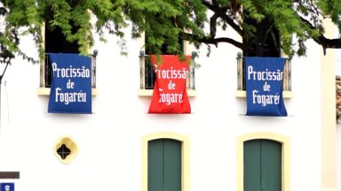 Reportagem acompanha os bastidores da procissão do fogareu