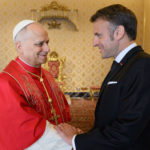 Papa Leão XIV recebe Emmanuel Macron em audiência