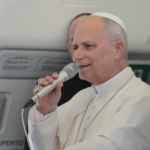 “Venho à África como pastor para acompanhar os católicos”, afirma Papa