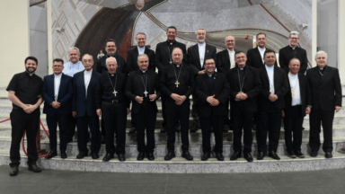 Núncio no Brasil e 16 bispos visitam Santuário do Pai das Misericórdias