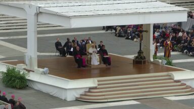 Papa Leão XIV destaca esperança cristã em catequese no Vaticano