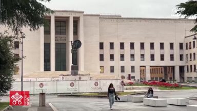Maior universidade europeia se prepara para receber o Papa