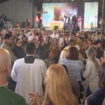 Pentecostes reúne fiéis em momentos de espiritualidade, esperança e fé