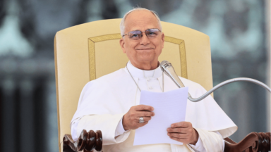 Amor à Igreja passa pelo exemplo de Maria, indica Papa