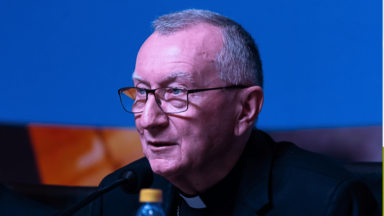 Saúde mental dos jovens é emergência que exige respostas, diz Parolin