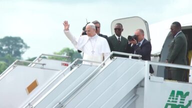 Reporter Canção Nova mostra a viagem do Papa à África