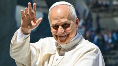 Papa: missão evangélica e iniciativas tangíveis para promover a paz