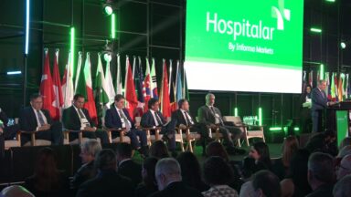 Hospitais incentivam doação de leite materno para bebês prematuros