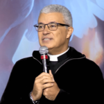 O Espírito Santo transforma o coração duro em novo, prega padre Roger