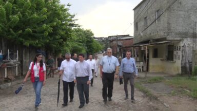 Dom Paulo Jackson visita áreas afetadas pelas chuvas em Recife