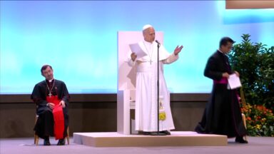 Papa defende a comunhão como resposta aos conflitos atuais