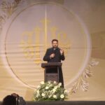 Fiéis participam de acampamento de Corpus Christi na Canção Nova