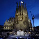 Papa inaugura torre central da Basílica da Sagrada Família
