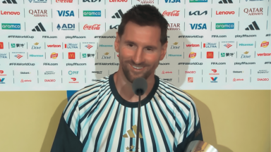 Messi marca três gols e iguala Klose como maior artilheiro em Copas