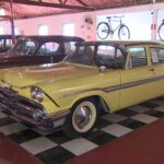 Museu reúne raridades e encanta apaixonados por carros