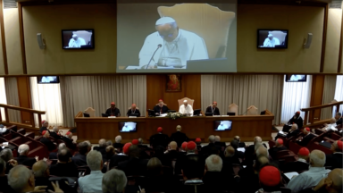 Papa conclui Consistório: Igreja deve escutar, dialogar e gerar esperança