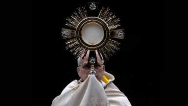 Papa destaca testemunho de fé das procissões de Corpus Christi