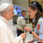 Papa: jovens precisam de exemplos de coerência de vida e maturidade