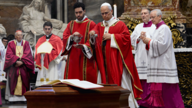 Papa frisa verdade e bondade em Missa das exéquias do Cardeal Ruini