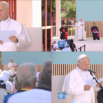 Montagem com quatro imagens do Papa Leão XIV durante visita a projeto social na Espanha. O Papa fala ao microfone enquanto lê um documento em um palco ao ar livre. Em diferentes ângulos, ele aparece diante de uma plateia sentada, acompanhado por membros do clero. Ao fundo, há um painel com o tema de sua visita apostólica e elementos decorativos coloridos.