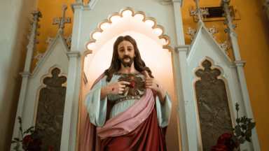 Devoção ao Sagrado Coração de Jesus fala ao coração da humanidade