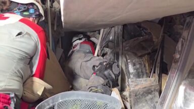Sem equipamentos, resgate na Venezuela desafia o tempo e salva vidas