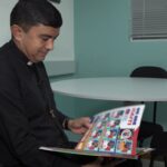 Iniciativa transforma figurinhas da Copa em instrumento de evangelização