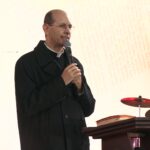 Pregação de Padre Paulo Ricardo marca manhã de muito frio no PHN