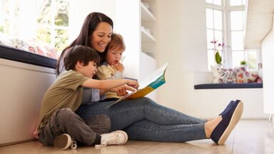 Férias de julho: veja como equilibrar uso de telas e convivência em família