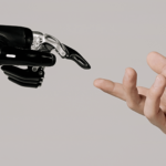 Padre sobre IA: tecnologia deve servir à pessoa; ninguém é descartável