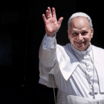 Vida comunitária exige amor e partilha de tudo, afirma Papa
