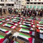 Funeral coletivo na Palestina é um novo capítulo da guerra em Gaza
