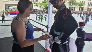 Em solenidade da Academia Militar da AMAN, cadetes recebem Espadim