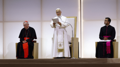 “Deixai-vos envolver pelo amor que nos move”, exorta Papa em Rimini