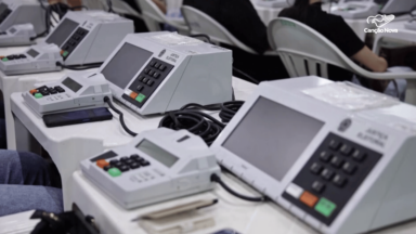 Em Manaus, Justiça Eleitoral prepara urnas para áreas mais distantes