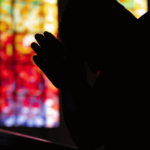 Precisamos lutar contra aquilo que nos afasta de Deus, destaca padre