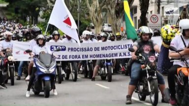 Em Juiz de Fora, motociclistas homenageiam Nossa Senhora Aparecida