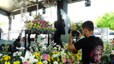 Fotógrafo reencontra fé ao acompanhar romeiros em peregrinação