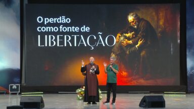 Acampamento de Cura e Libertação reúne fiéis na Canção Nova