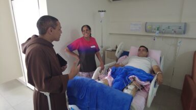 Franciscanos ampliam o acolhimento e assistência no Brasil e no mundo