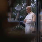 Papa reza o terço com crianças: peçamos a Jesus o dom da paz