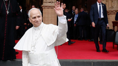 Papa clama pela valorização dos artistas, especialmente em tempos de IA