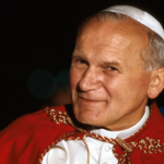 São João Paulo II: padre frisa como legado do santo inspira evangelização