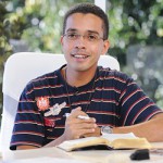 Louvemos a Deus mesmo em meio a tempestades