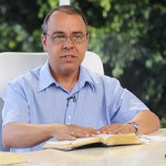 Diante dos sofrimentos, busquemos forças no coração de Deus