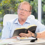 Precisamos nos libertar de nossos pecados