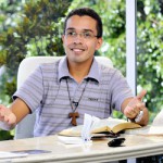 Se o pecado vem pela esquerda, fuja pela direita!