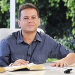 Espere em Deus antes de fazer o seu julgamento